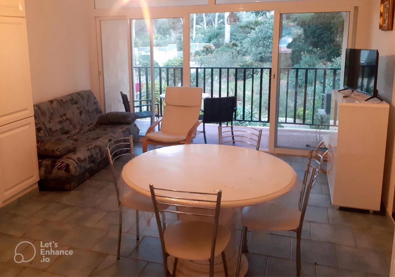 T1 Avec Piscine A 300M Des Plages Pour 4 Personnes - Residence Saint Elme Ла-Сейн-сюр-Мер Экстерьер фото